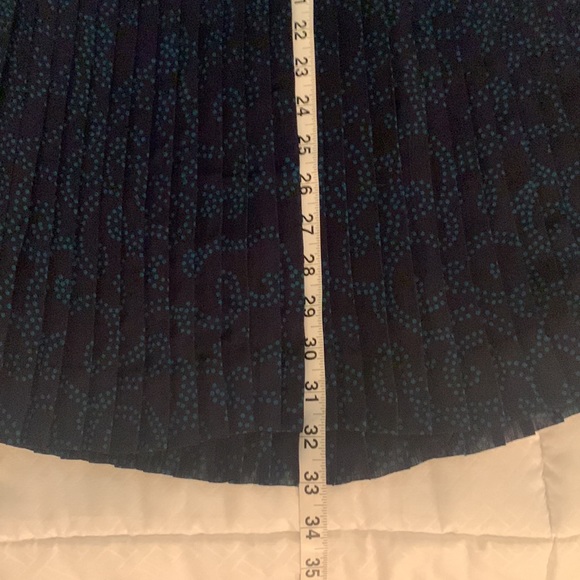 Schrader Blue Pleated Skirt - Picture 7 of 9